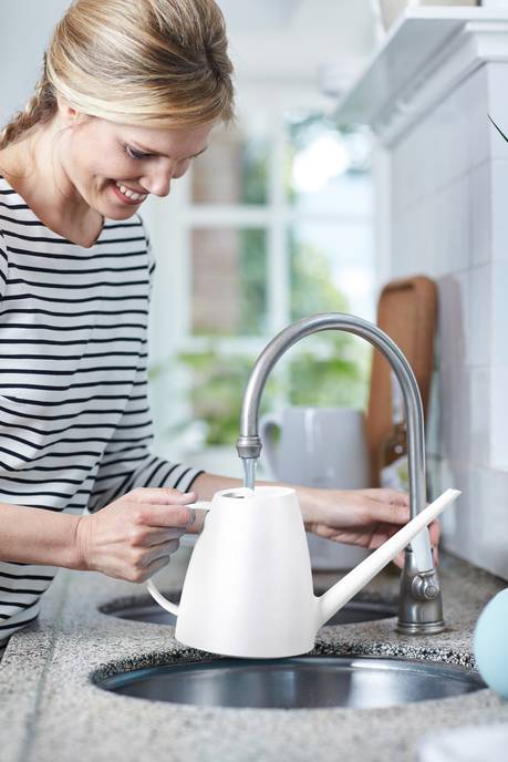 brussels watering can 1,8ltr white